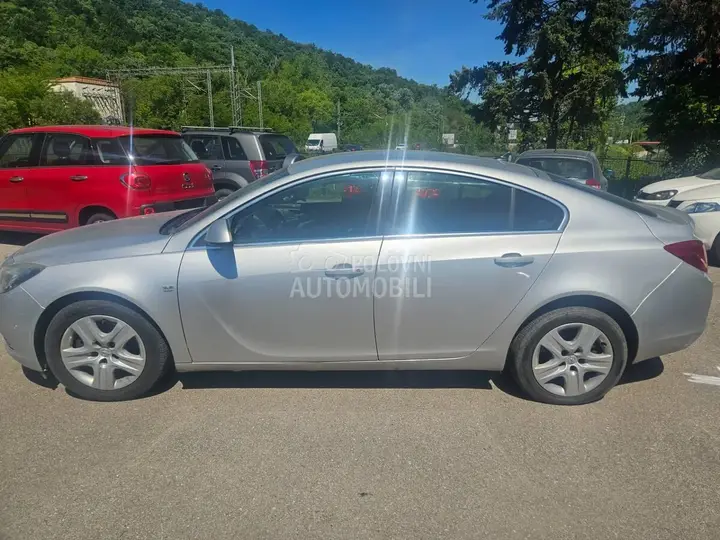 Opel Insignia 2011 photo 2