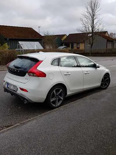 Volvo V40 2013 photo 4