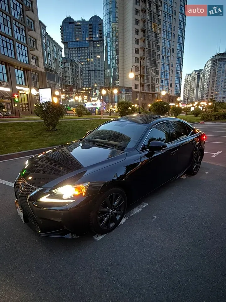 Lexus Is