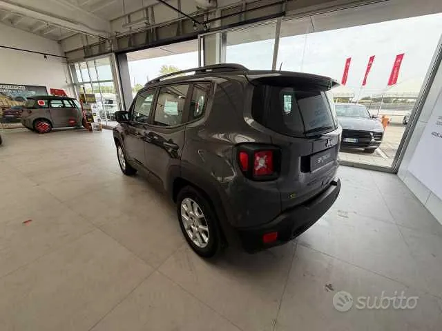 Jeep Renegade 2023 photo 4