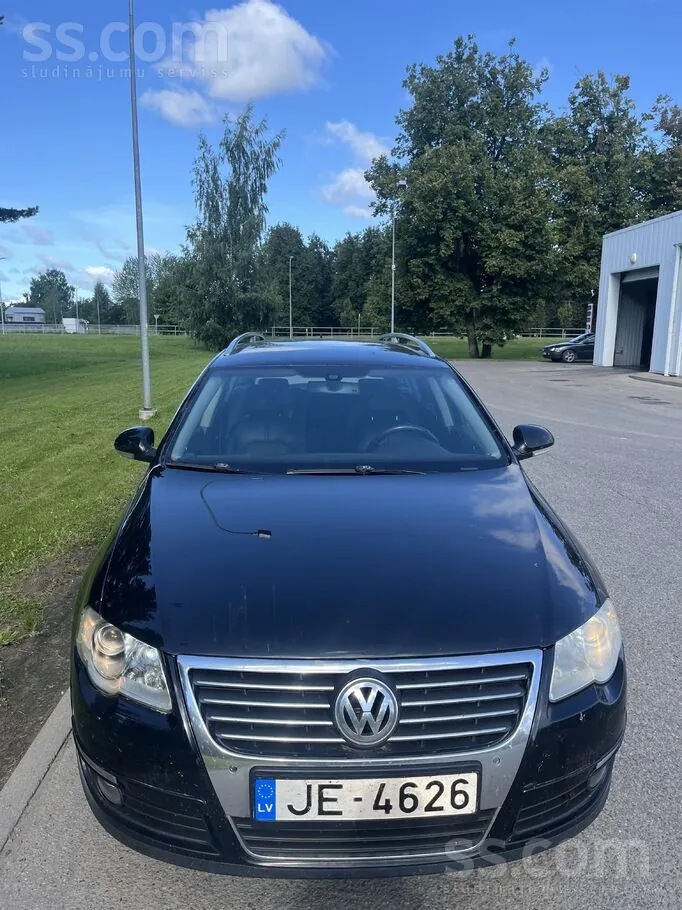 Volkswagen Passat 2009 photo 2