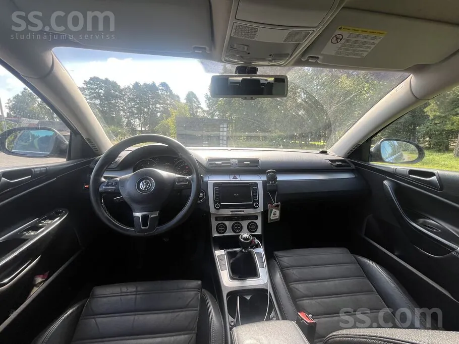 Volkswagen Passat 2009 photo 5