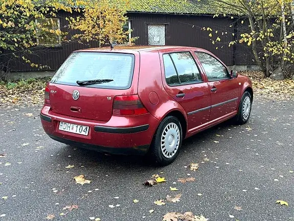 Volkswagen Golf I 2000 photo 3