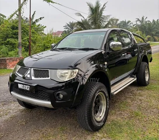 Mitsubishi Triton