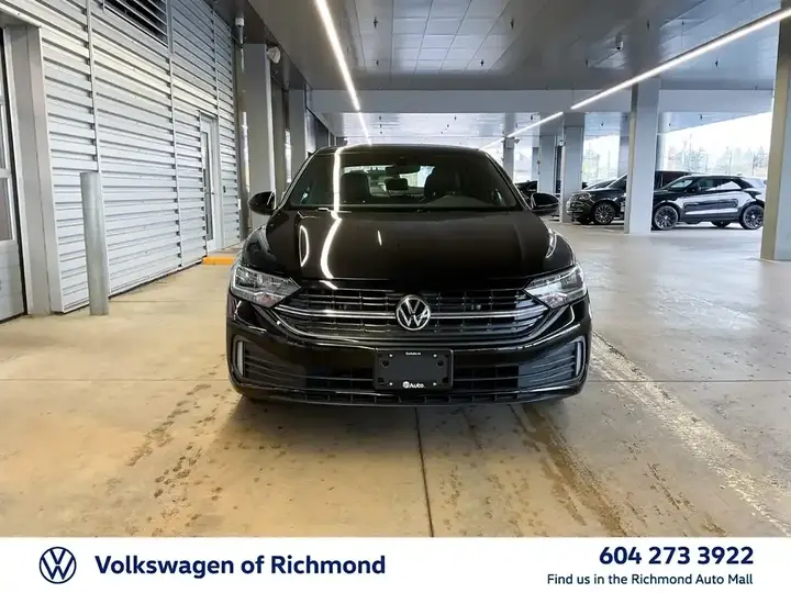 Volkswagen Jetta 2023 photo 2