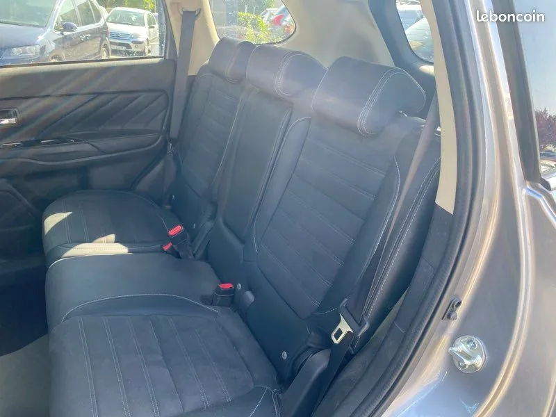 Mitsubishi Outlander 2018 photo 5