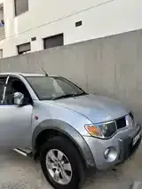 Mitsubishi L200 2007 photo 3