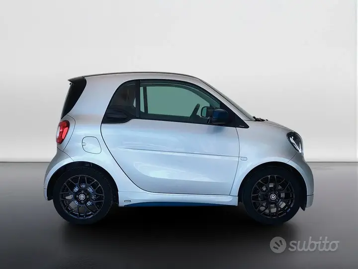 Smart Fortwo 2018 photo 4