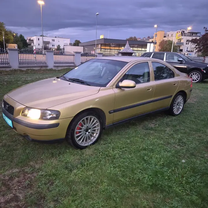 Volvo S60