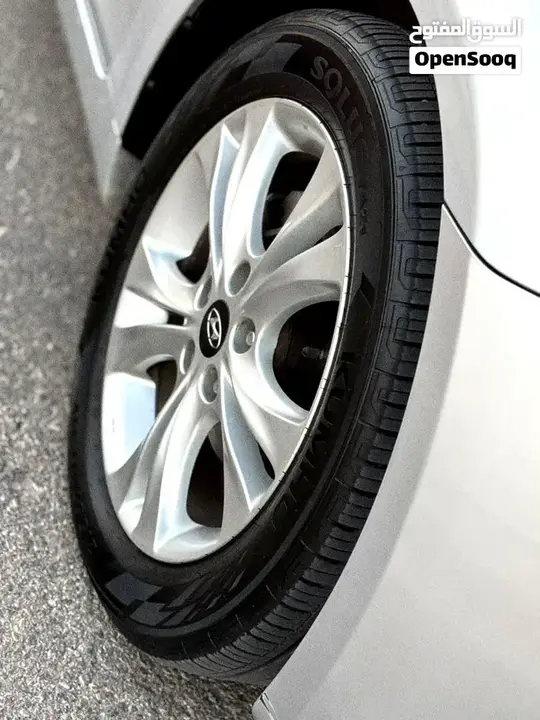 Hyundai Sonata 2012 photo 4