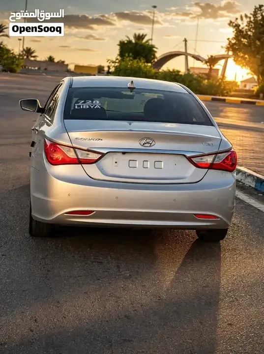 Hyundai Sonata 2012 photo 2