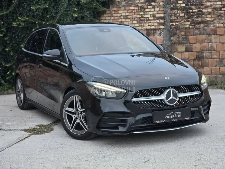 Mercedes-Benz B 180