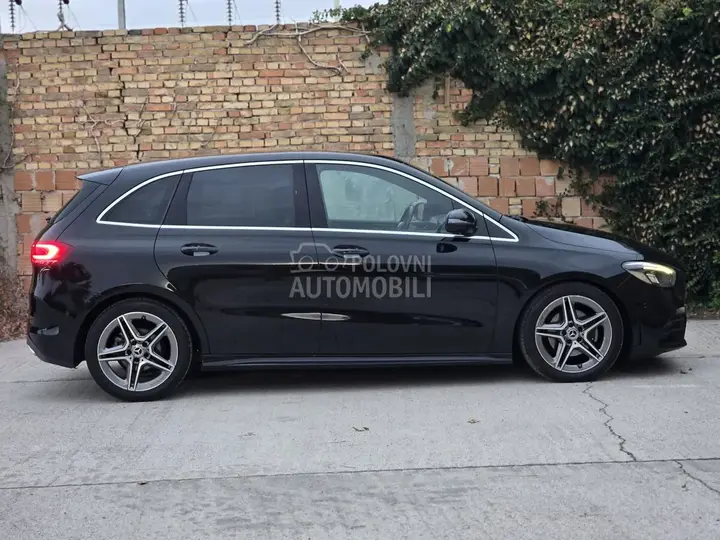 Mercedes-Benz B 180 2019 photo 3