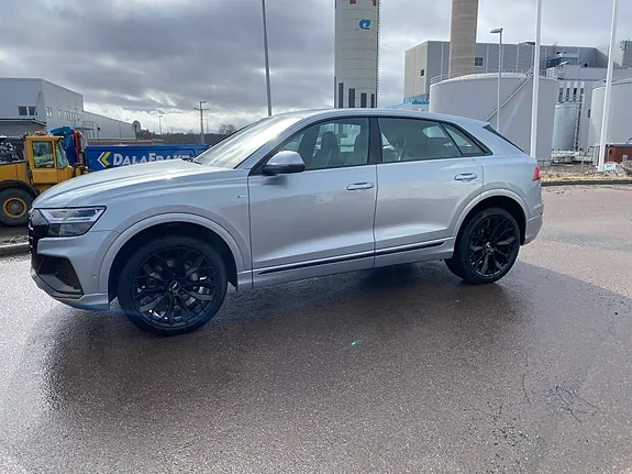 Audi Q8 2023 photo 4
