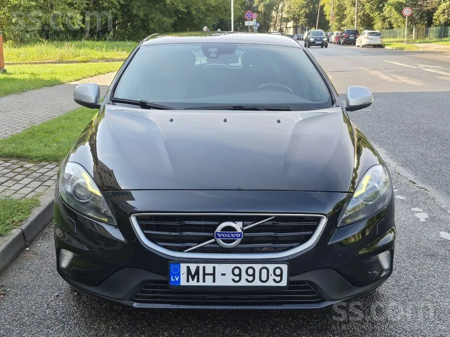 Volvo V40 2015 photo 2