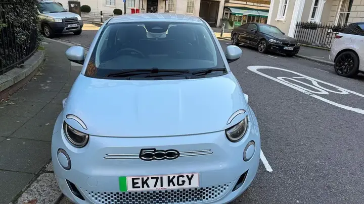 Fiat 500E 2021 photo 2