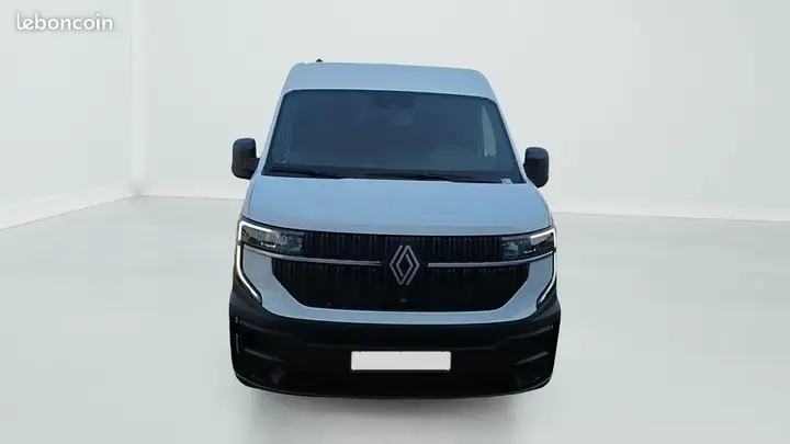 Renault Master 2025 photo 2