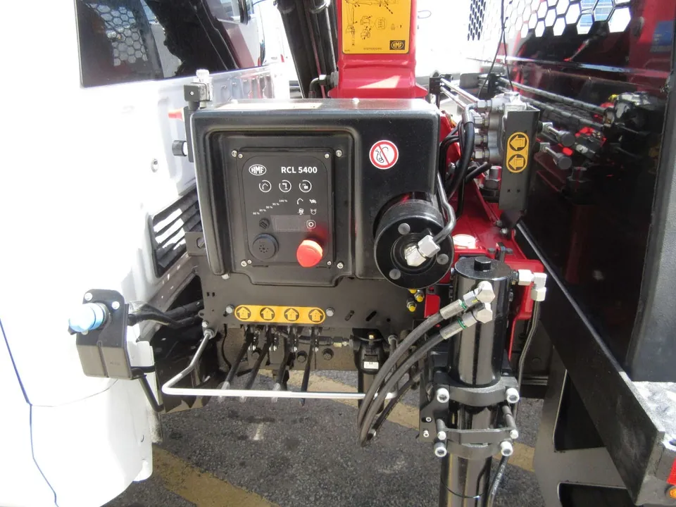 Ford F-550 2023 photo 5