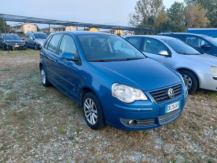 Volkswagen Polo 2008 photo 2
