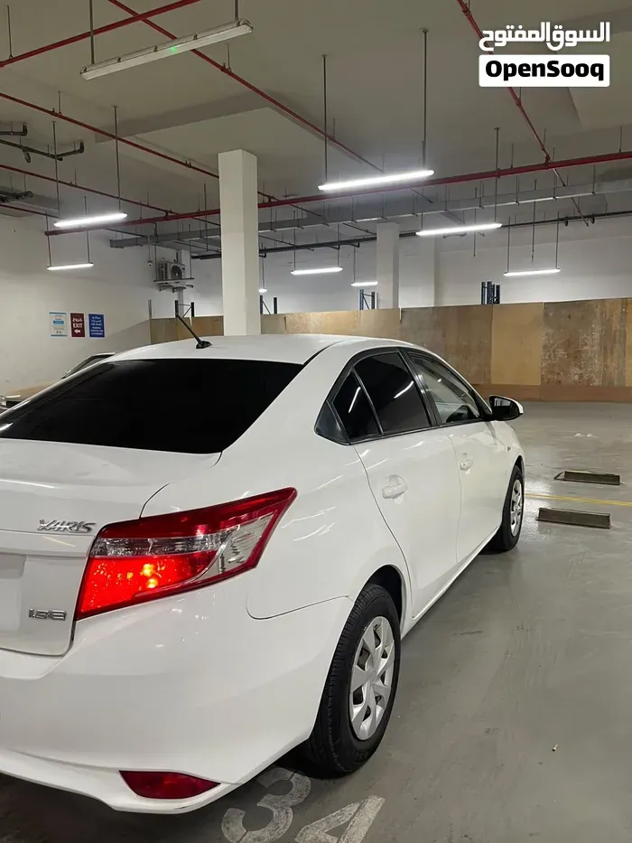 Toyota Yaris 2015 photo 4