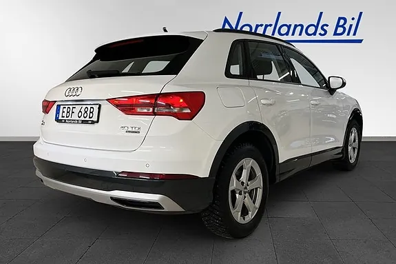 Audi Q3 2019 photo 3