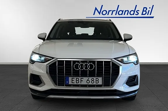 Audi Q3 2019 photo 2