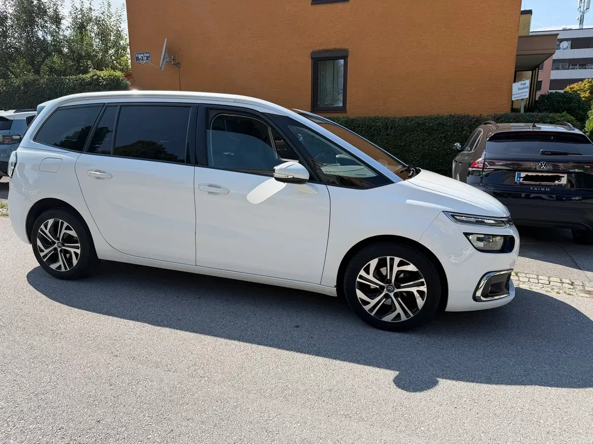 Citroen Grand C4 Picasso 2016 photo 2