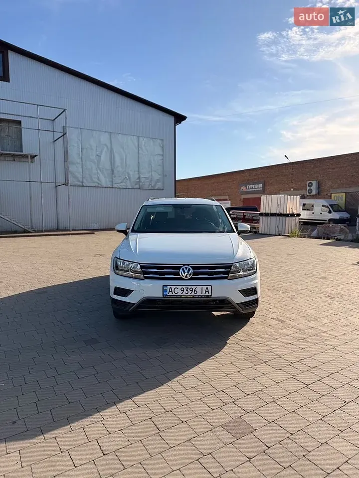 Volkswagen Tiguan 2019 photo 2