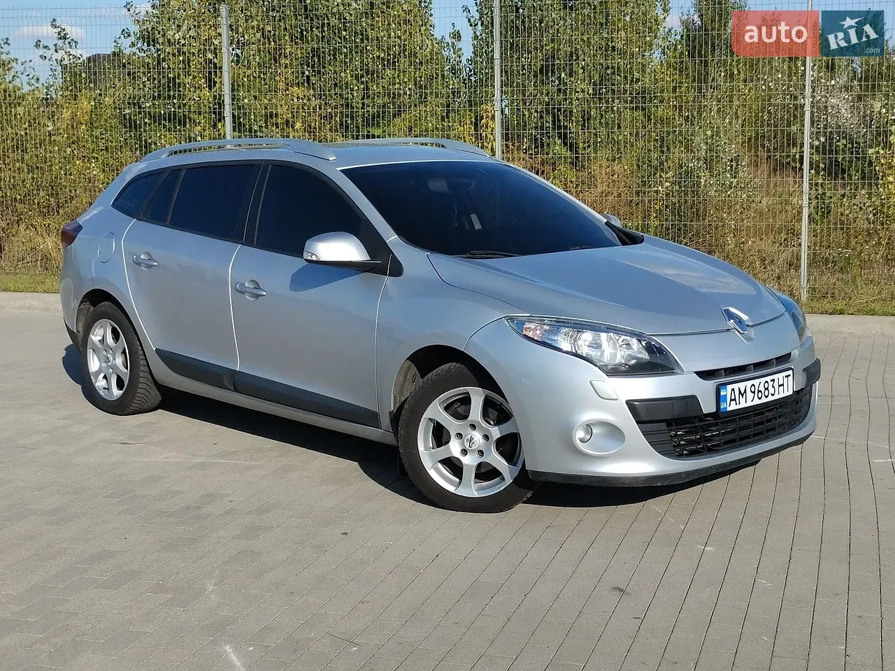 Renault Megane 2010 photo 3