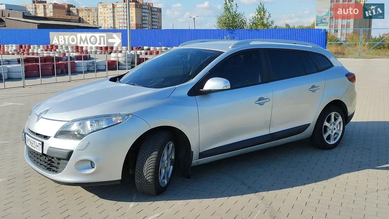 Renault Megane 2010 photo 4