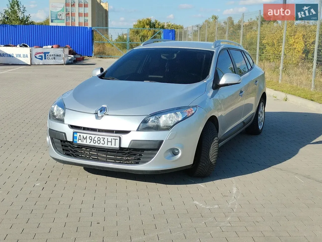 Renault Megane 2010 photo 2