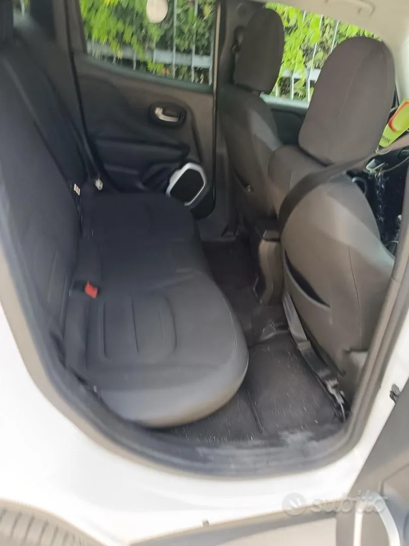 Jeep Renegade 2014 photo 5