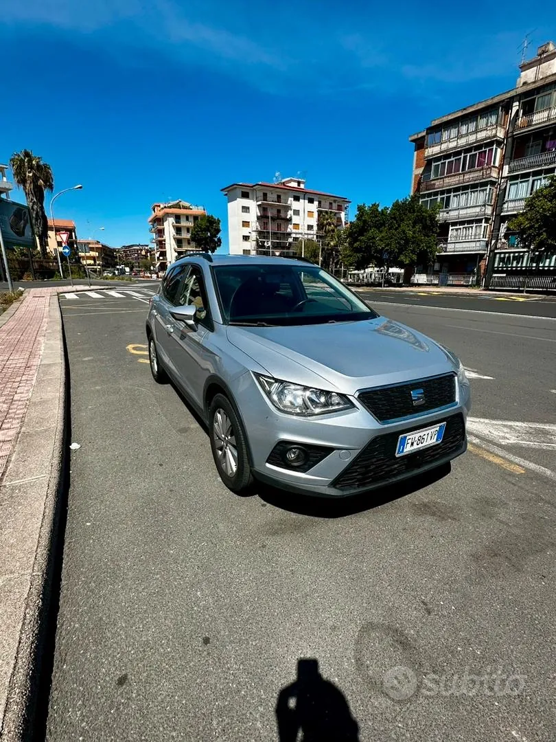 Seat Arona 2019 photo 3