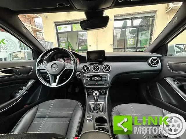 Mercedes-Benz A 180 2013 photo 5