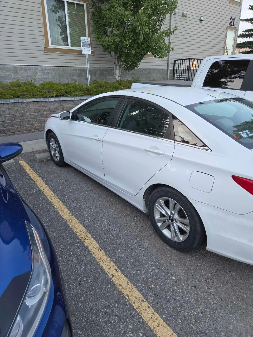Hyundai Sonata 2013 photo 2