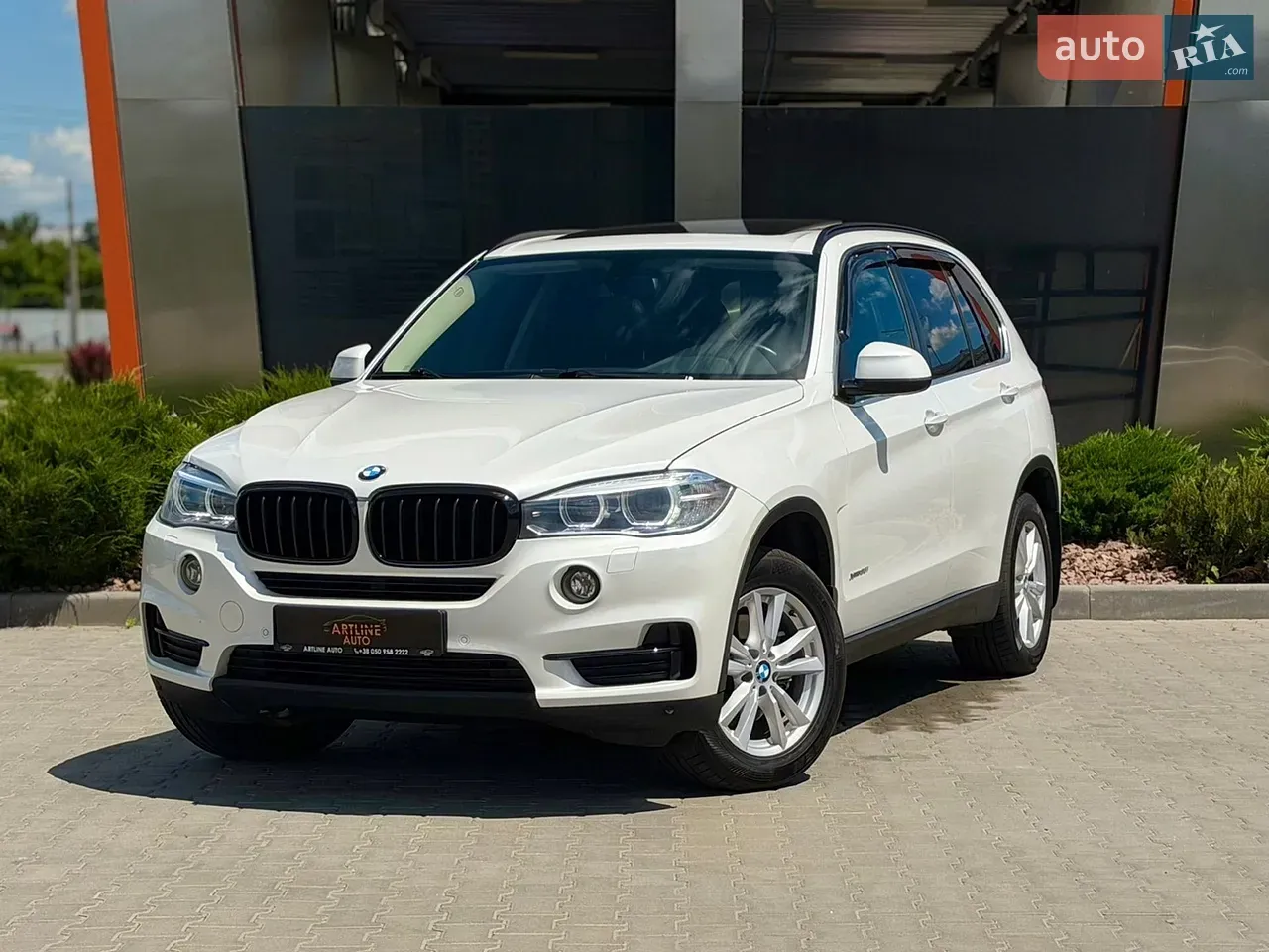 BMW X5 2015 photo 2