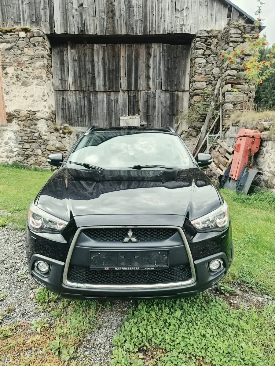 Mitsubishi Asx 2010 photo 2