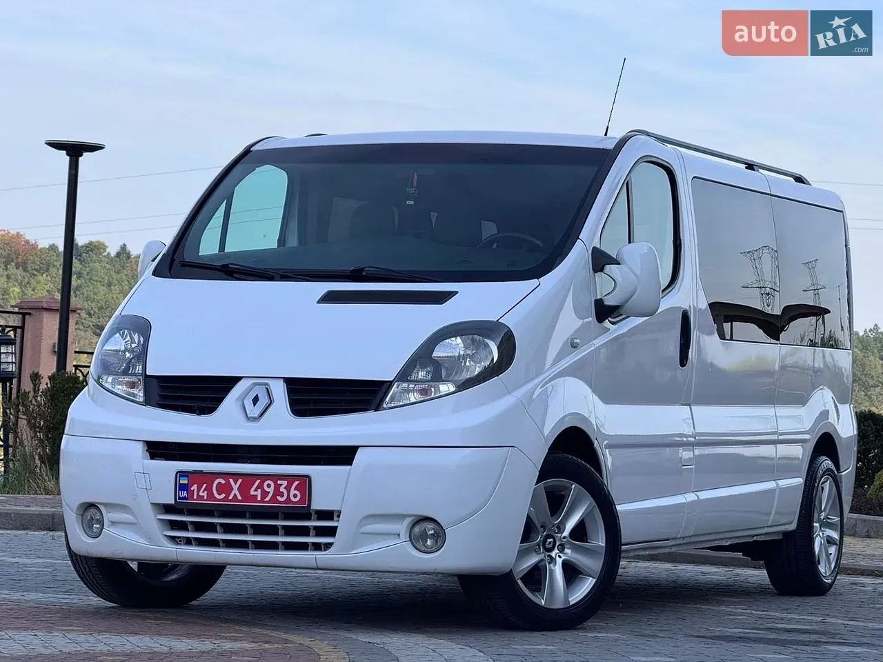 Renault Trafic 2014 photo 3