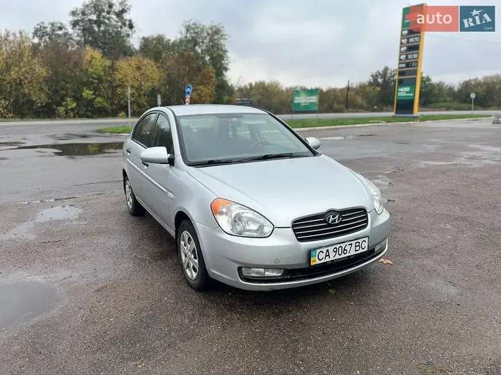 Hyundai Accent 2008 photo 2