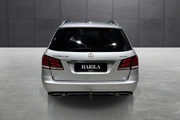 Mercedes-Benz E-Class 2014 photo 5