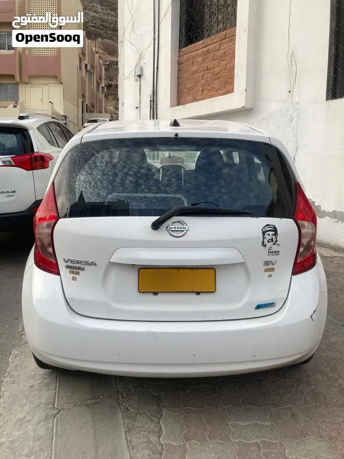 Nissan Versa 2015 photo 2