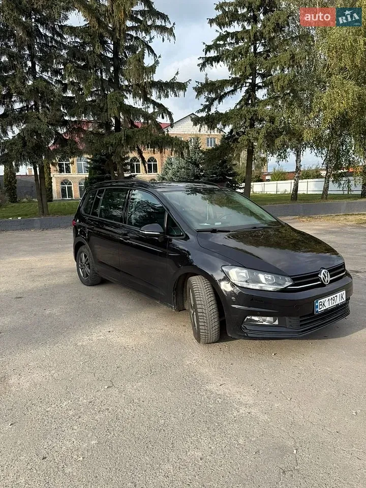 Volkswagen Touran 2016 photo 4