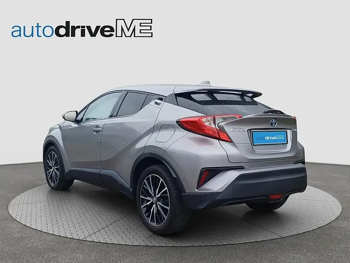 Toyota C-Hr 2017 photo 3