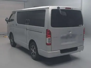 Toyota Hiace 2019 photo 3