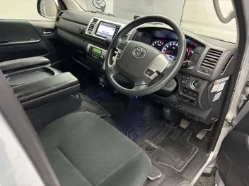 Toyota Hiace 2019 photo 4