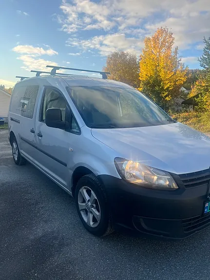 Volkswagen Caddy Maxi 2012 photo 2