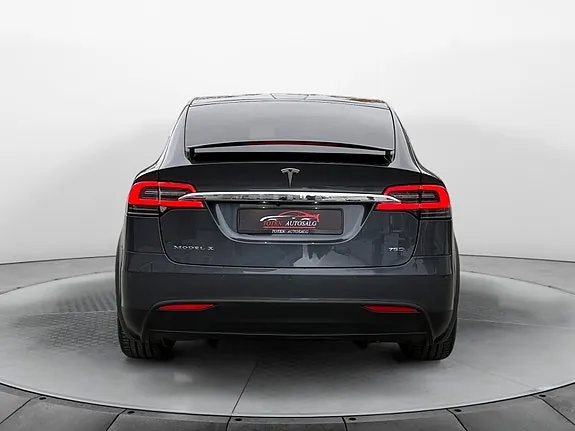 Tesla Model X 2017 photo 4