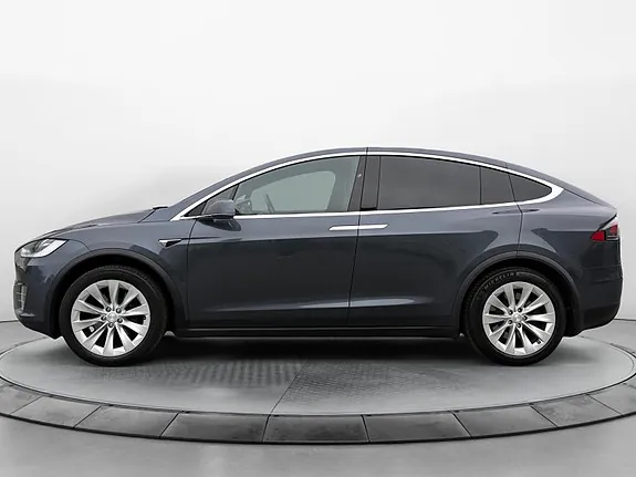 Tesla Model X 2017 photo 2