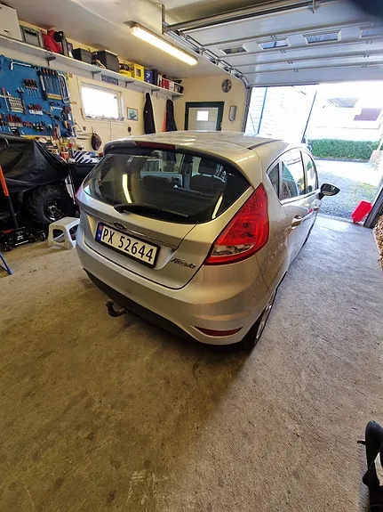 Ford Fiesta 2009 photo 2