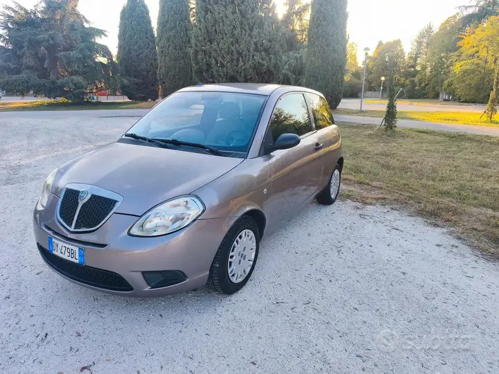 Lancia Ypsilon 2009 photo 2